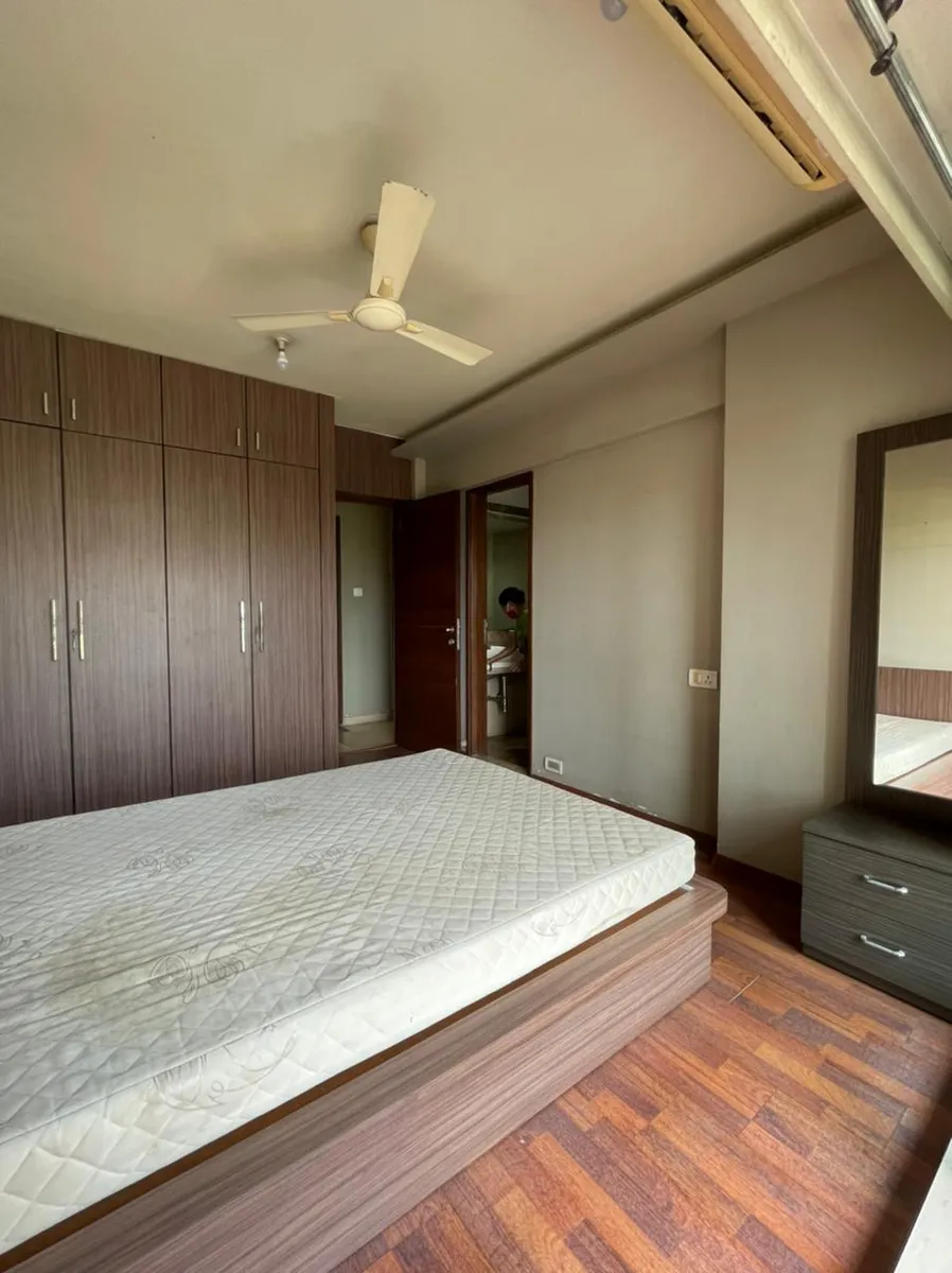 2 BHK Flats for Sale in Lake Primrose, Powai