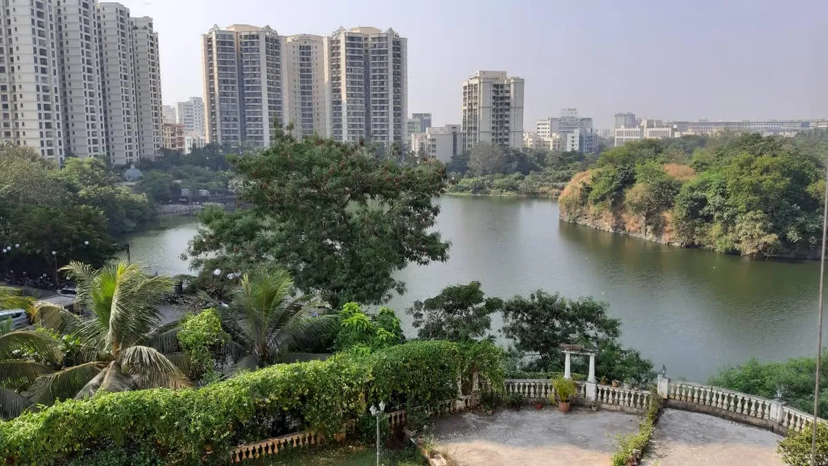 2 BHK Flats for Sale in Lake Primrose, Powai