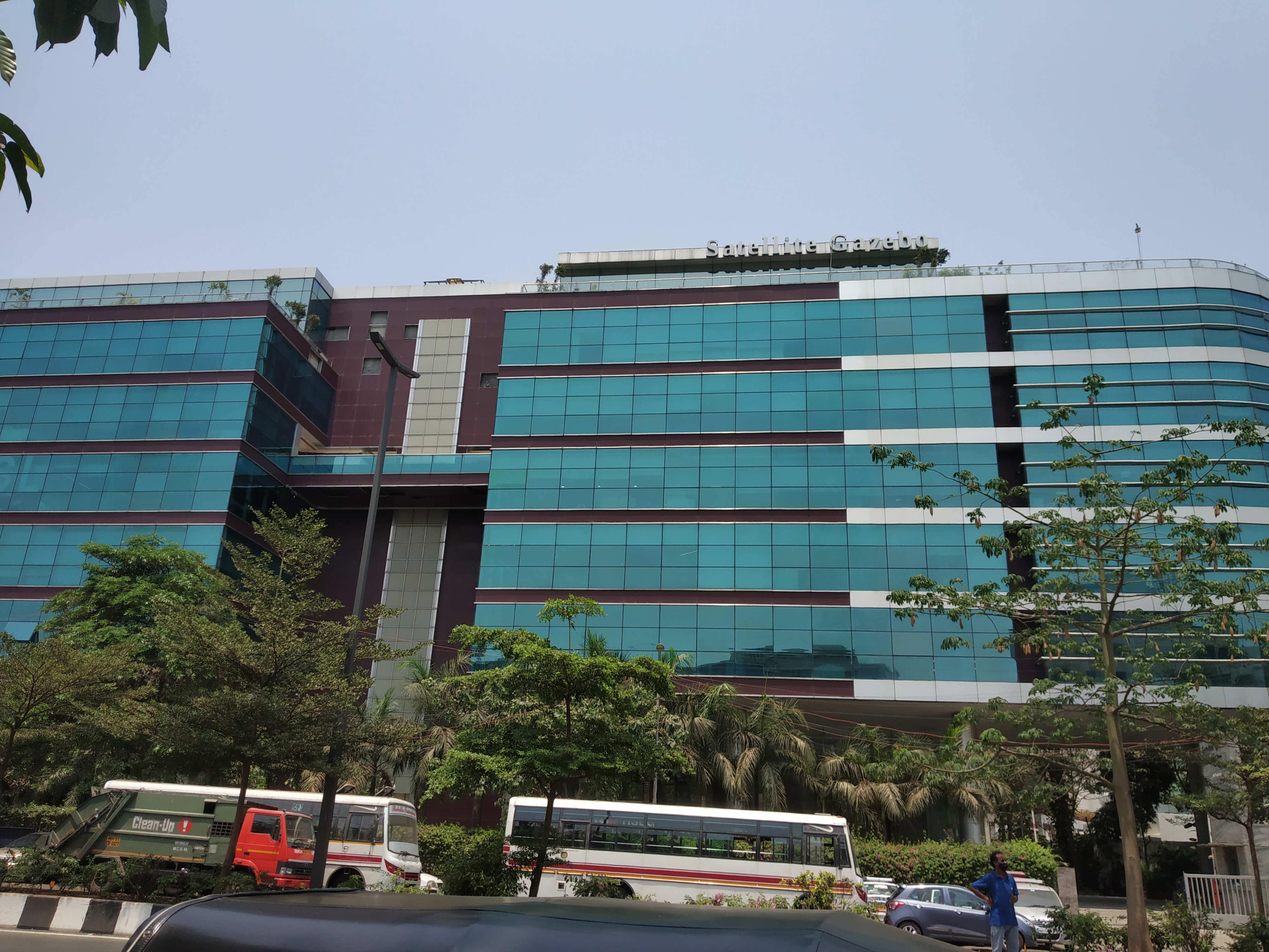 Office Satellite Gazebo, Andheri East — for Rent — photo 6