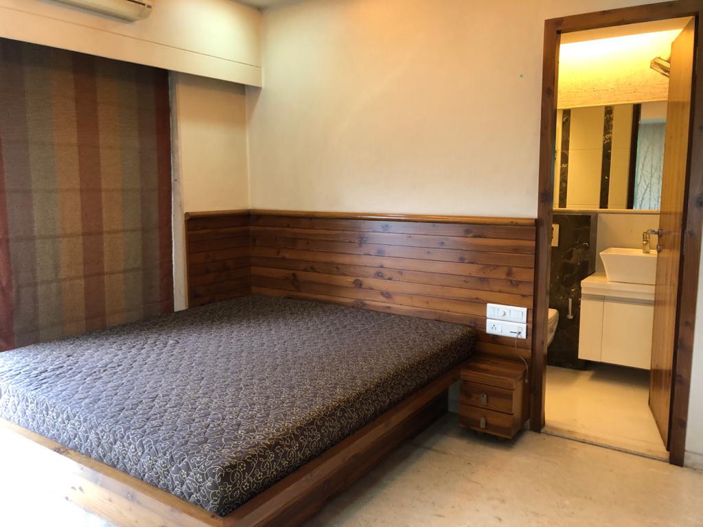 Bedroom 25 - Kalpataru Estate, Andheri East