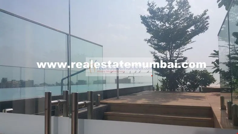 4 BHK Flats on Rent in Oberoi Priviera , Santacruz West