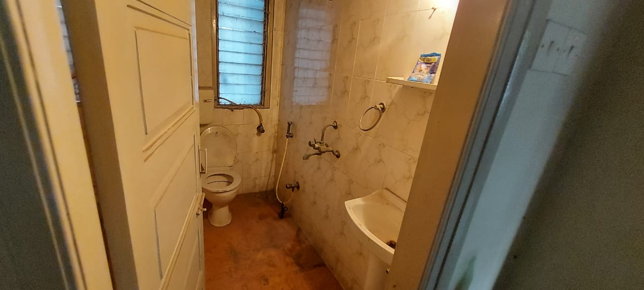 Building8 - Kudrat, Khar West