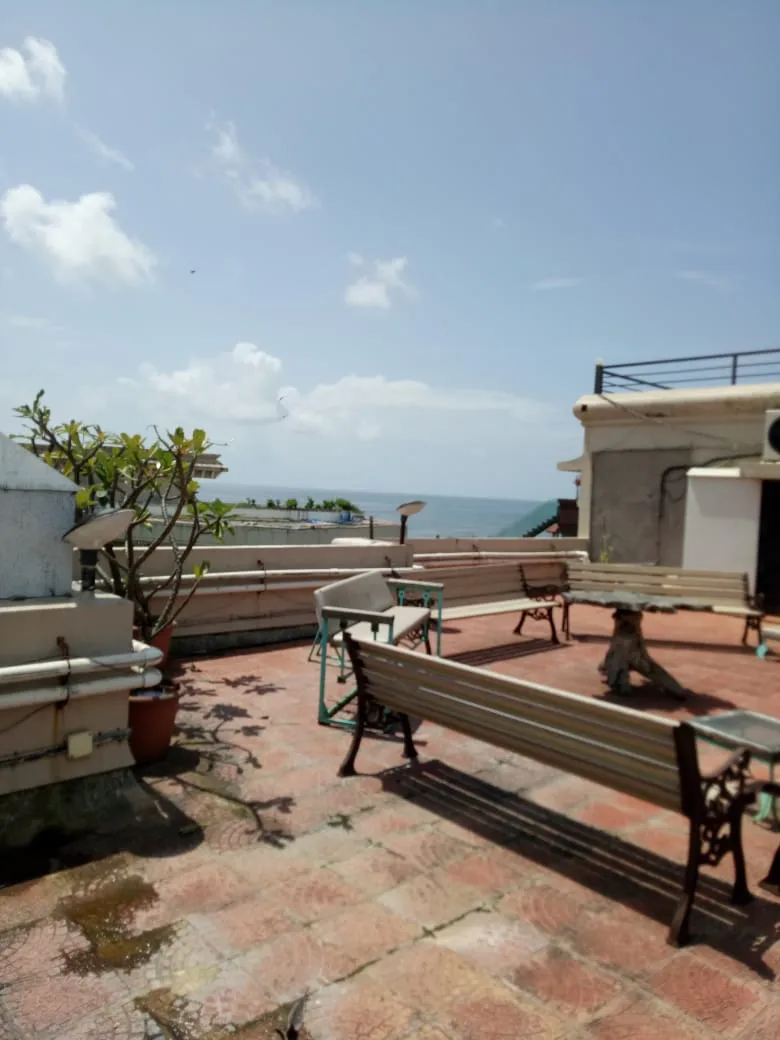 M2 - Megh Apartment, Juhu