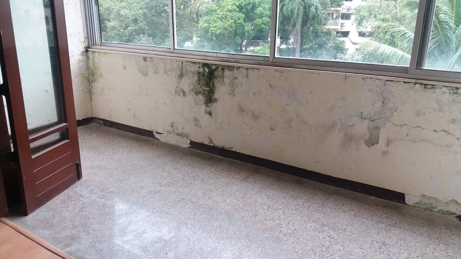 Balcony1 - Volkart House, Warden Road