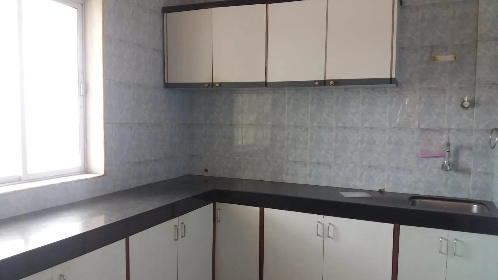 2 BHK Flats on Rent in Volkart House, Warden Road