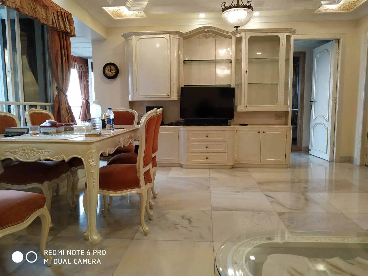 2 BHK Flats on Rent in Silver Cascade, Bandra West