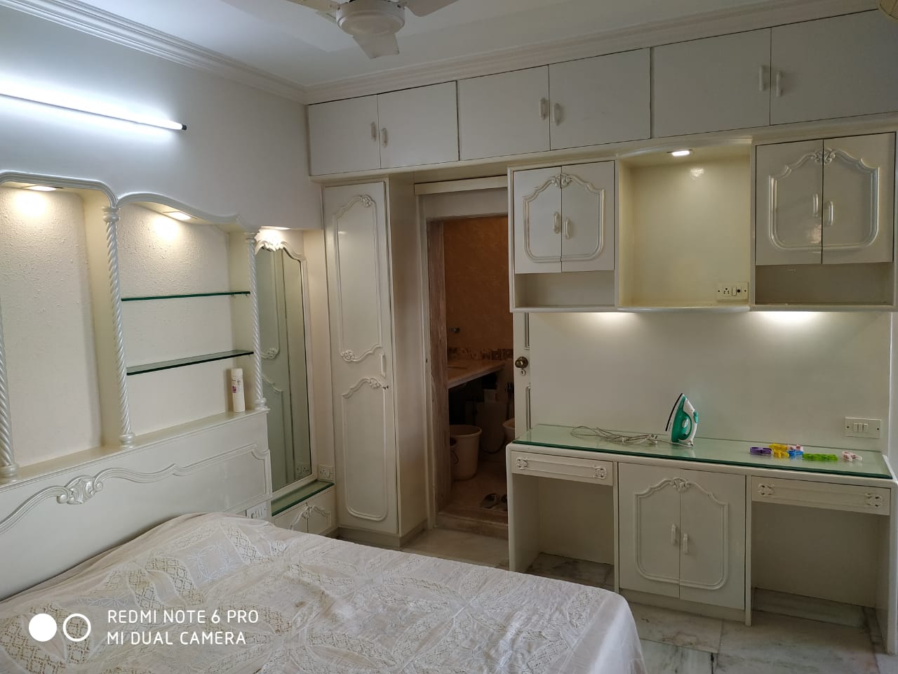 Master Bedroom - Silver Cascade, Bandra West