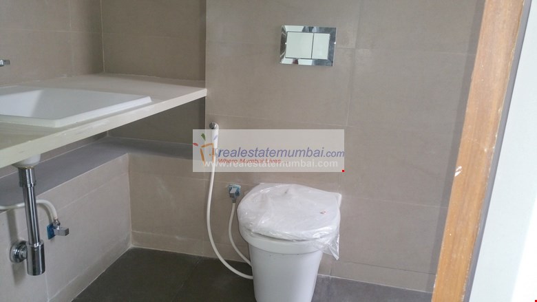 Bathroom 3 - Options Emporio, Vile Parle West