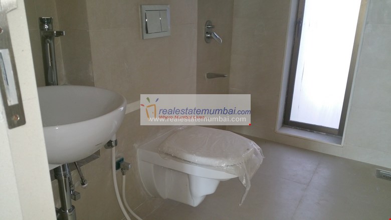 Master Bathroom - Options Emporio, Vile Parle West