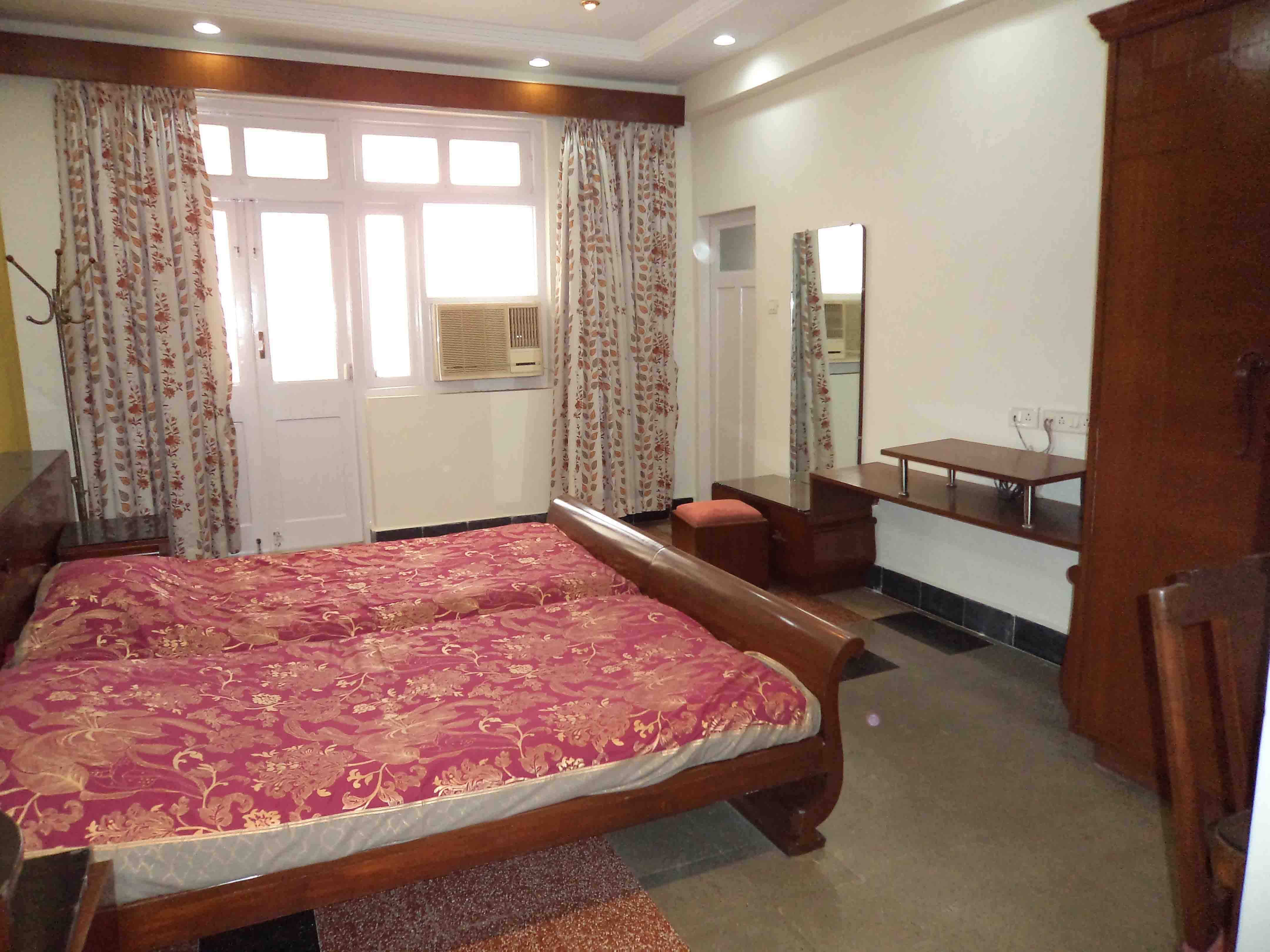 Bedroom 3 - Jorawar Bhavan, Marine Lines