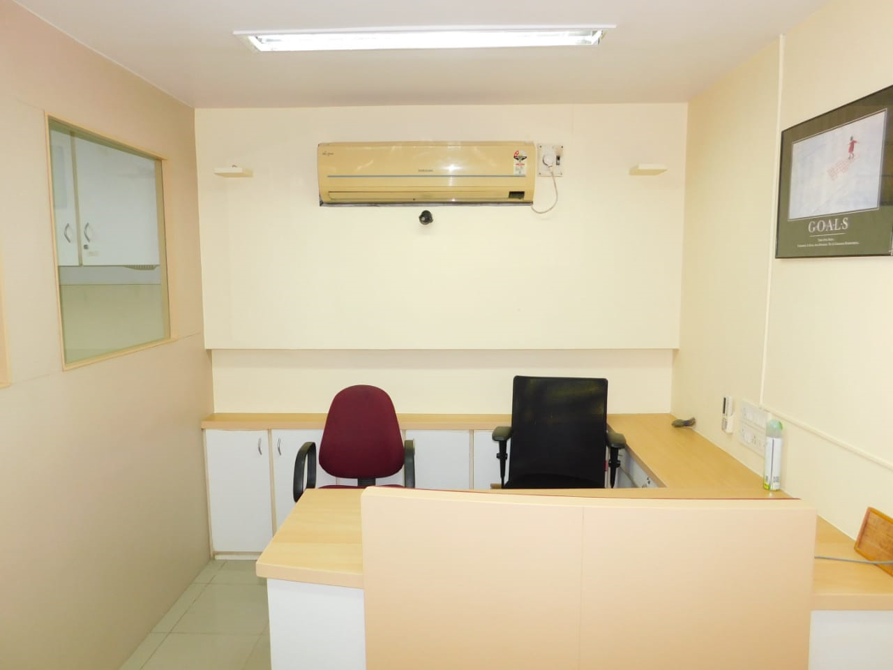 Office Space Semi Furnished in Akruti Arcade , Andheri West
