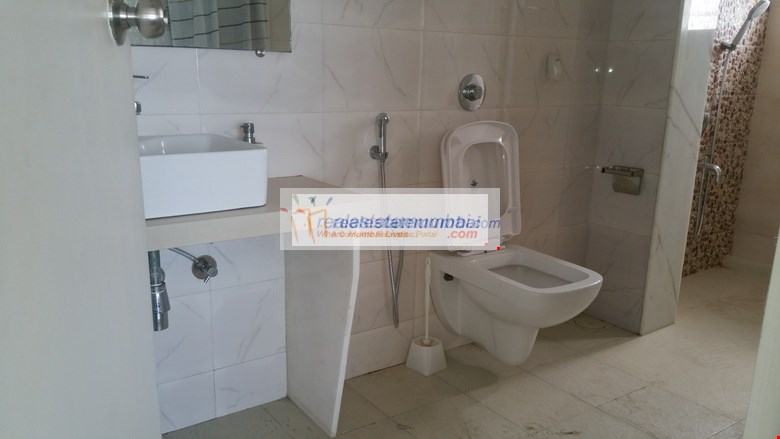 Bathroom 21 - Link Side, Bandra West