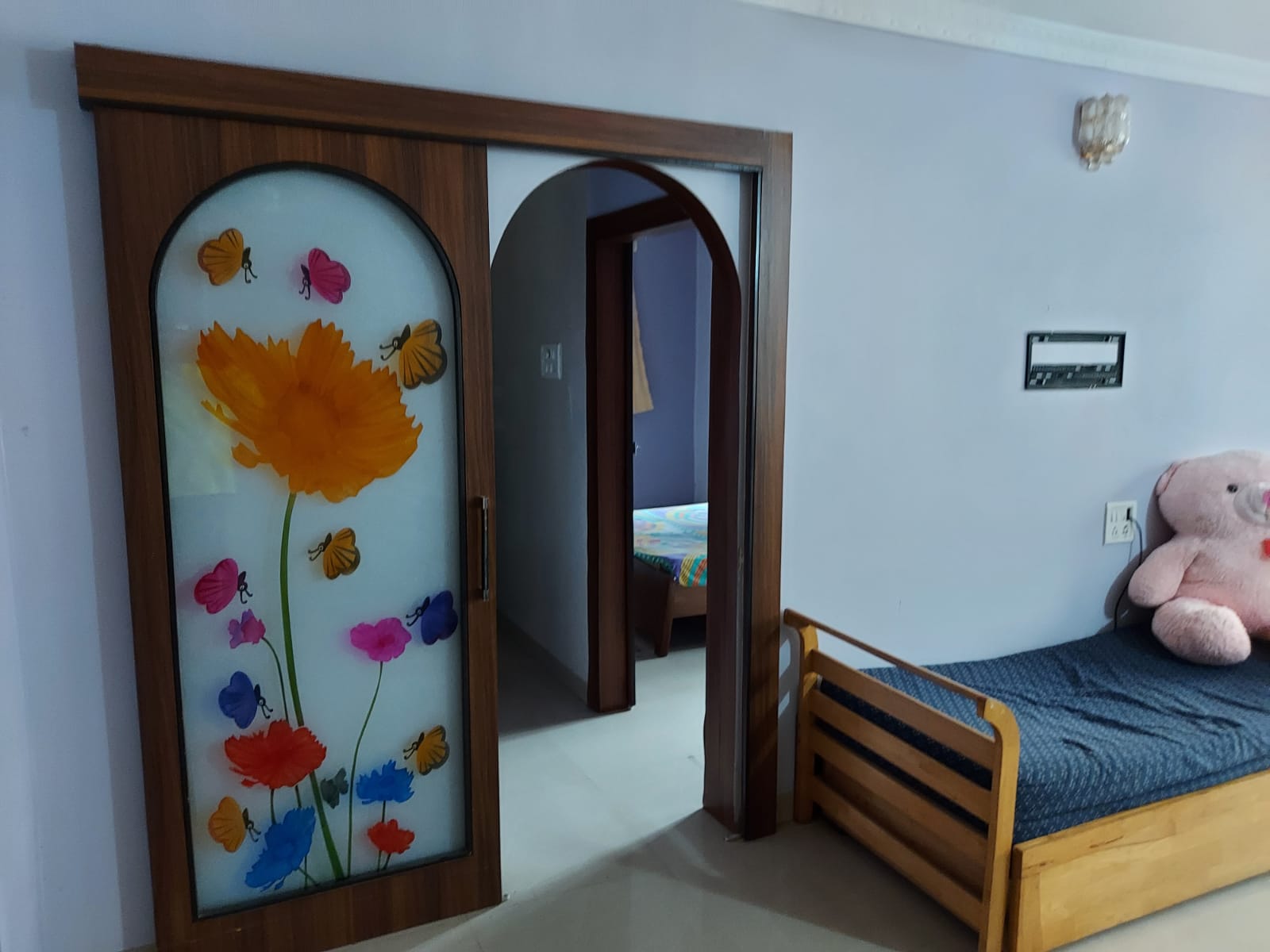 1 BHK Usha Sadan, Colaba — for Rent — photo 4