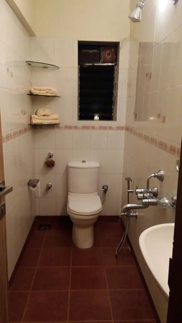 2 BHK Flats on Rent in Sea King, Colaba