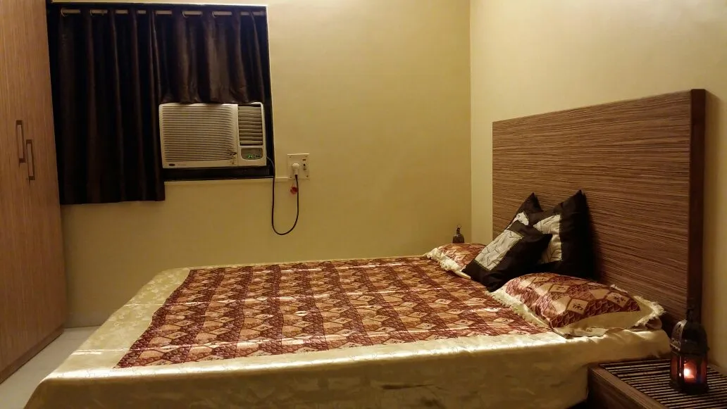 2 BHK Flats on Rent in Sea King, Colaba