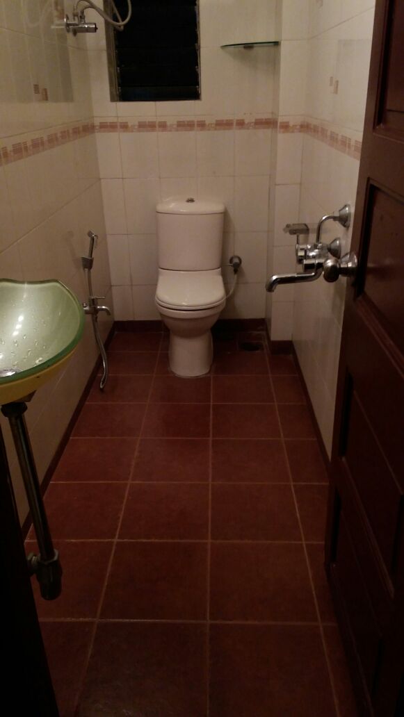 07 - Sea King, Bandra West