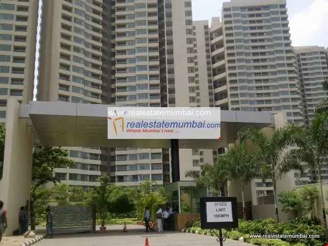 3 BHK Oberoi Splendor for Rent in Andheri East