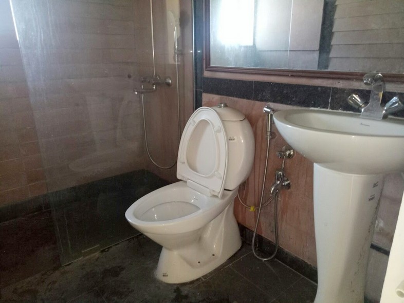 Bathroom 2 - Vandana, Juhu