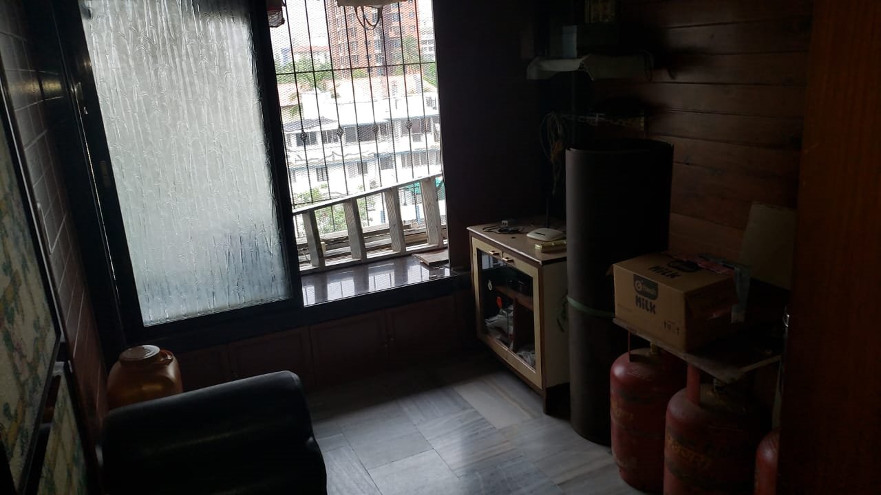 4 - Rizvi Palace, Bandra West