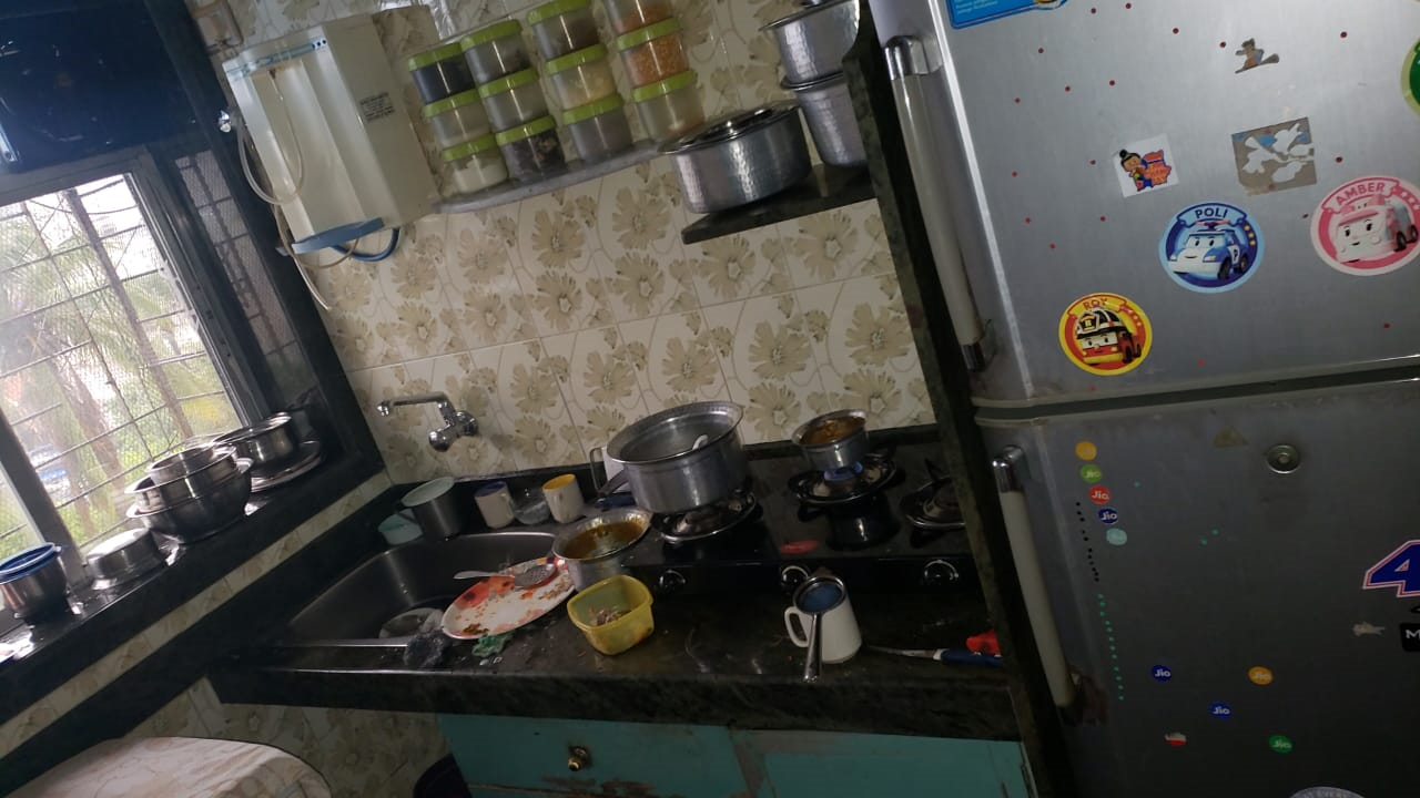 2 BHK Semi Furnished in Rizvi Palace , Bandra West