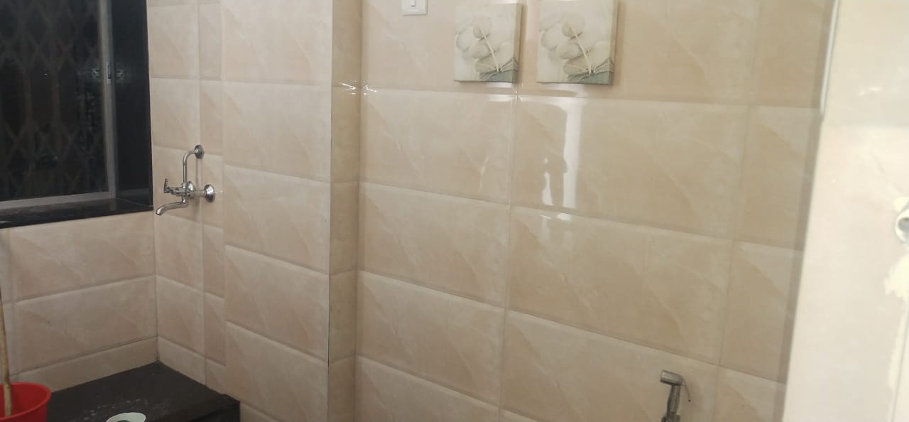 Bathroom 2 - Dev Shakti, Santacruz West