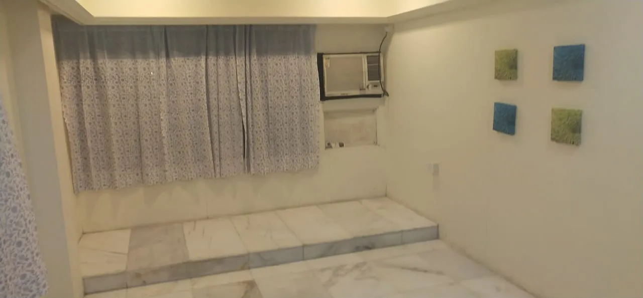 2 BHK Flats for Sale in Dev Shakti, Santacruz West