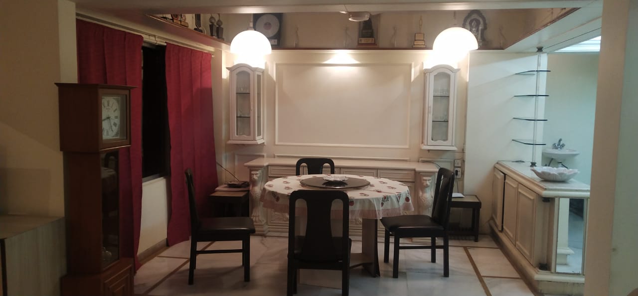 Dining - Dev Shakti, Santacruz West