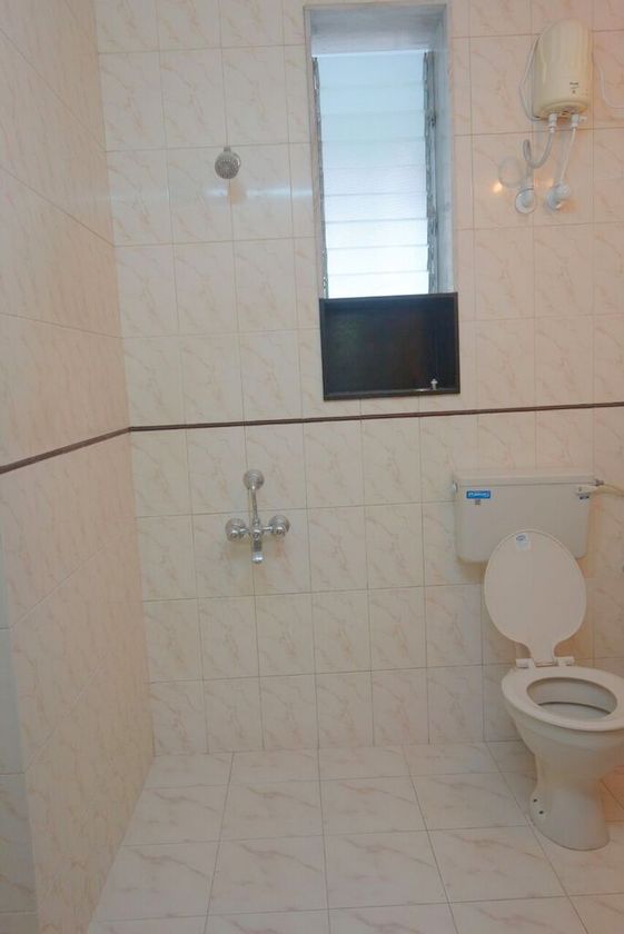 Bathroom 2 - Crescent, Bandra West