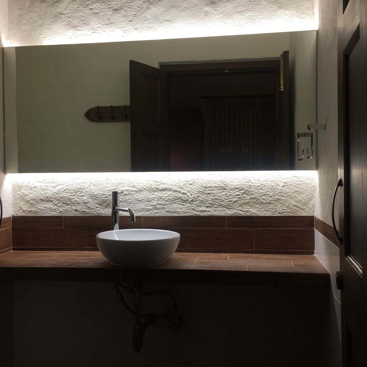 3 BHK Flats on Rent in Casa Feliz, Santacruz West