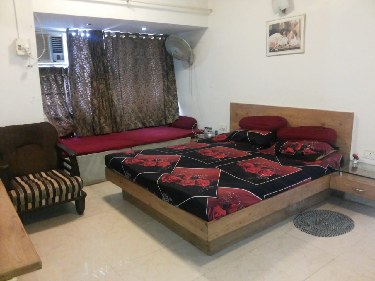 2 BHK Flats for Sale in Royal Classic CHS, Andheri West