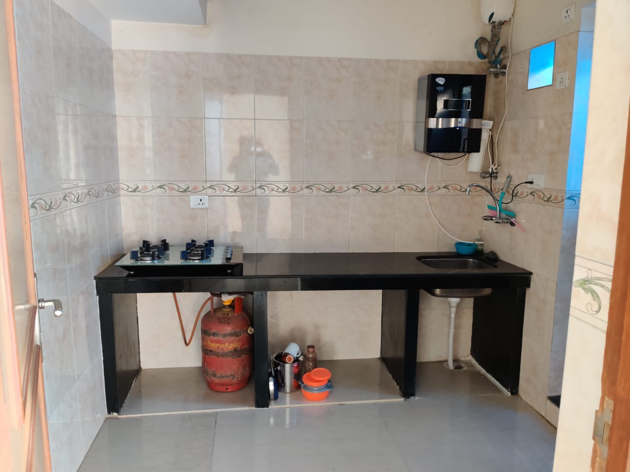 11 - Raheja Heights, Goregaon East