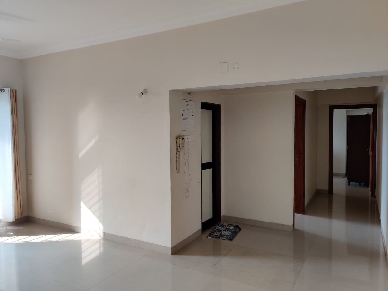 2 BHK Semi Furnished in Raheja Heights , Goregaon East