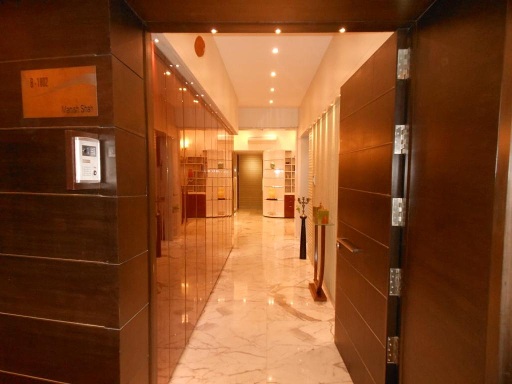 13 - Lodha Bellissimo, Mahalaxmi