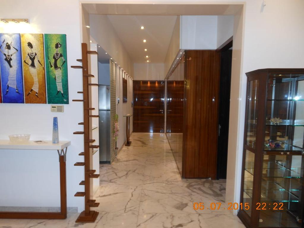 17 - Lodha Bellissimo, Mahalaxmi