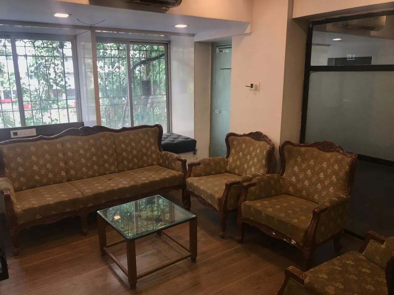 Office Space Offices on Rent in Upvan Building, Andheri West