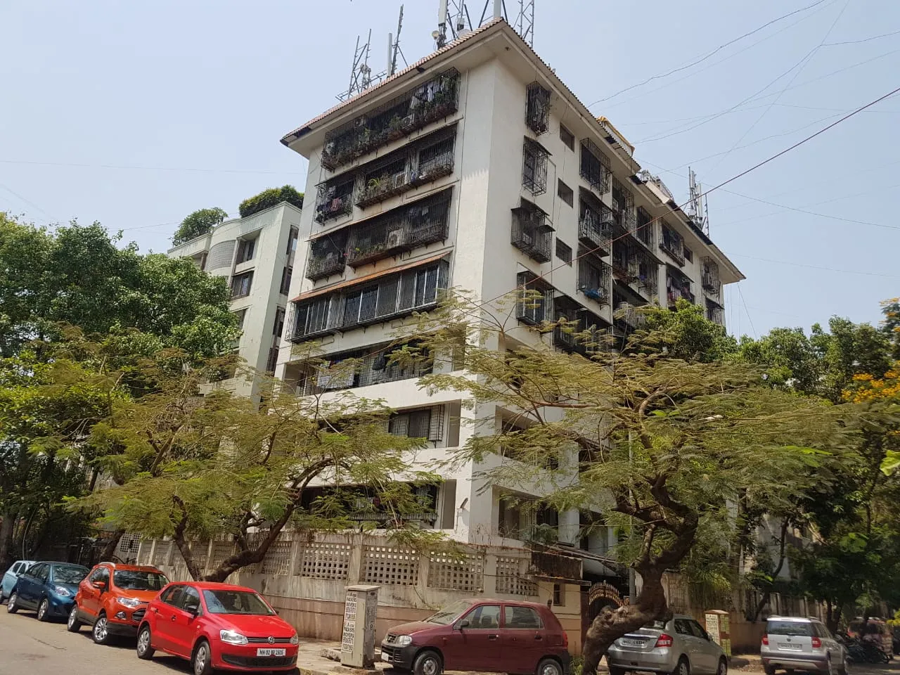 3 BHK Flats on Rent in Diwani Mahal, Juhu