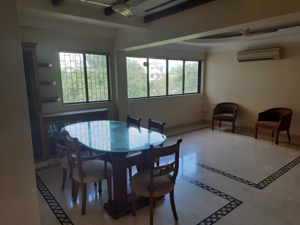 11 - Sea Breeze, Bandra West