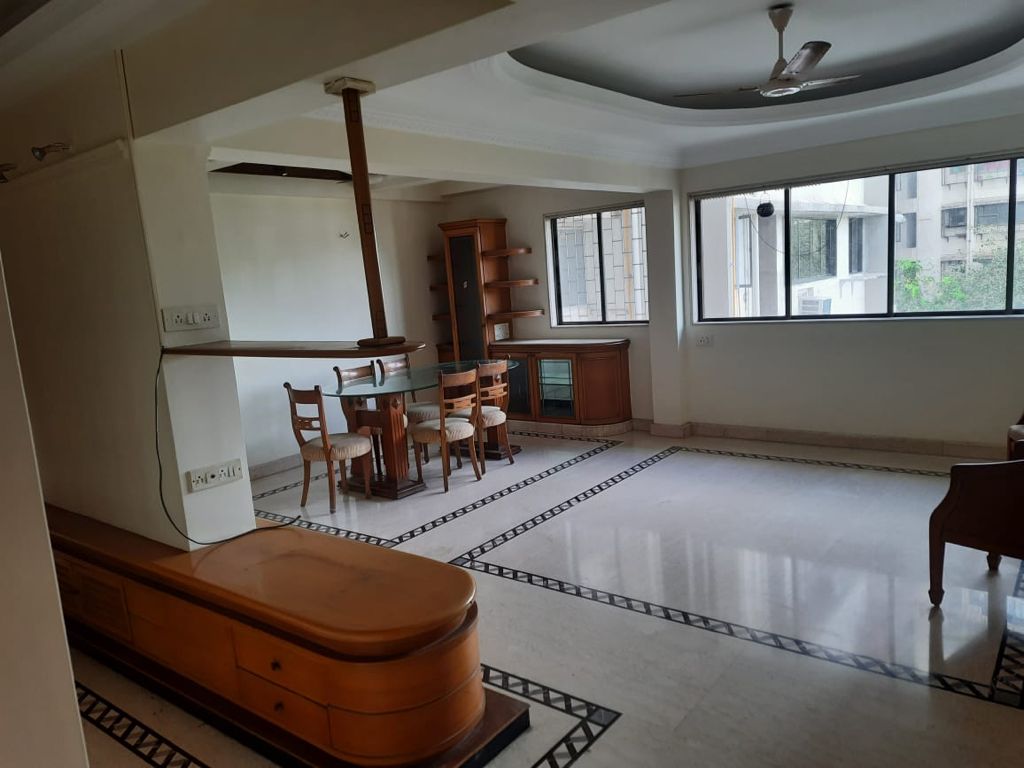 17 - Sea Breeze, Bandra West