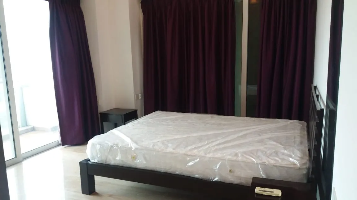 4 BHK Flats on Rent in Vasukamal, Bandra West