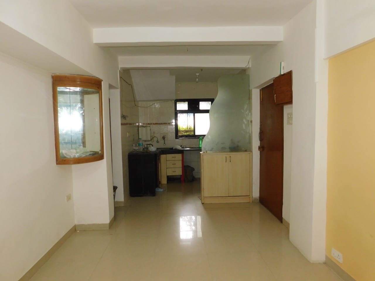 2 BHK Flats for Sale in Starsway Society, Juhu