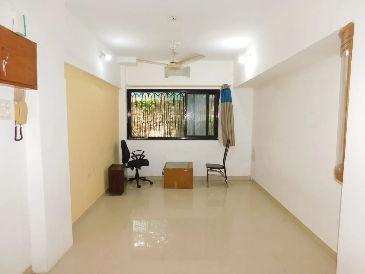 2 BHK Flats for Sale in Starsway Society, Juhu