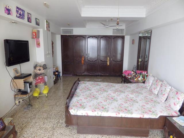 Bedroom 41 - Sagar Mahal, Walkeshwar