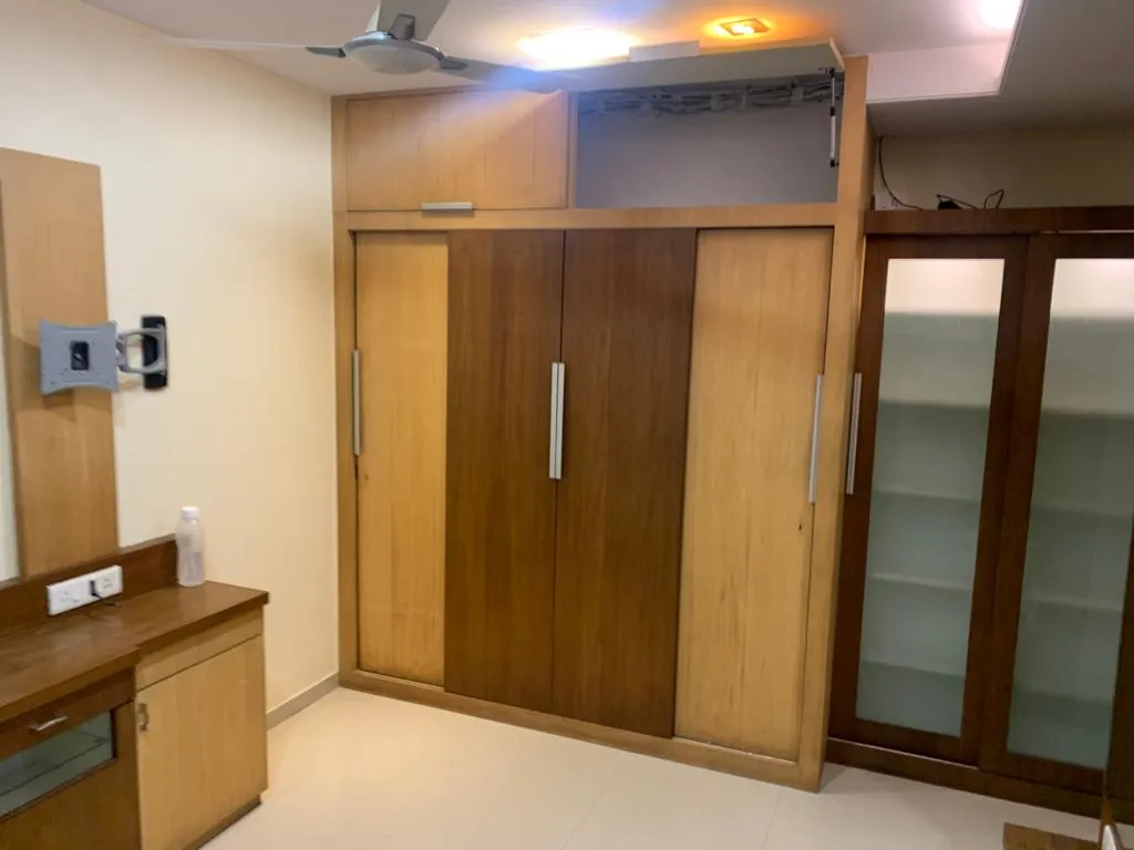 3 BHK Oberoi Splendor for Rent in Andheri East