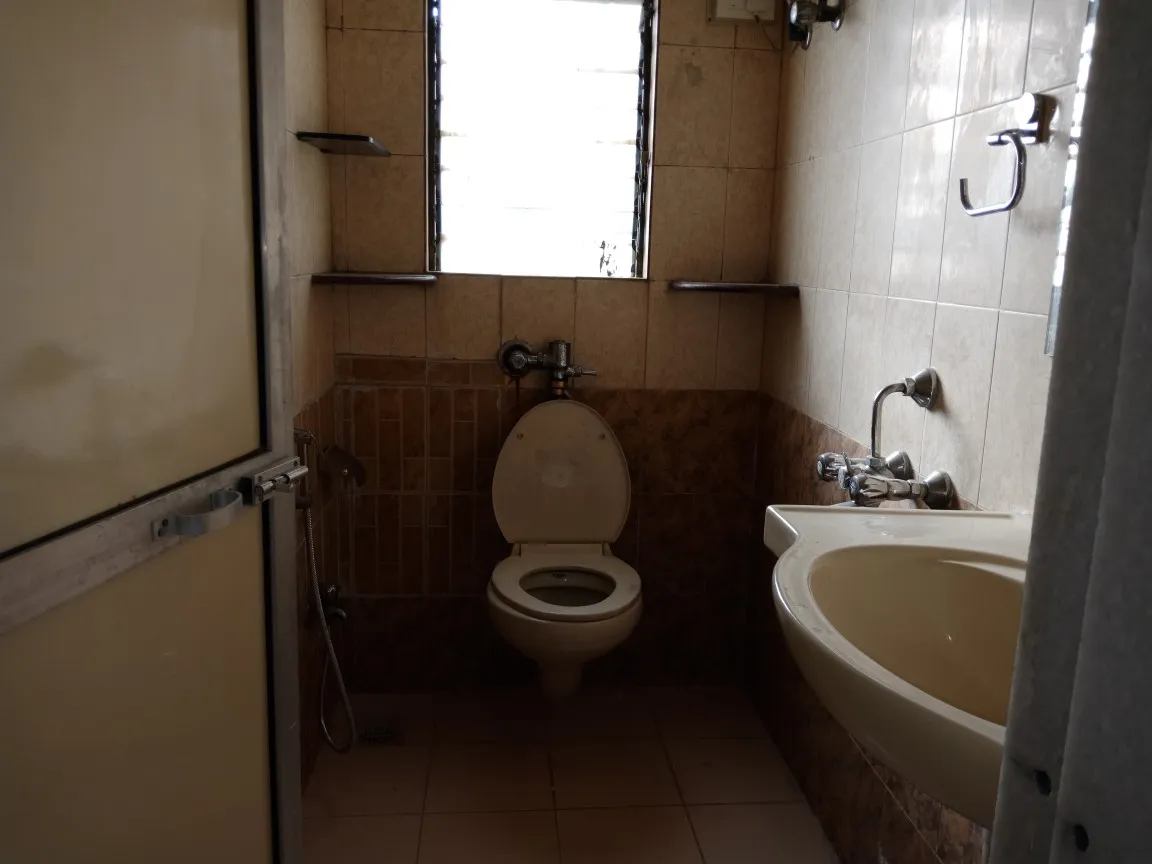 2 BHK Flats for Sale in Royal Classic, Bandra West