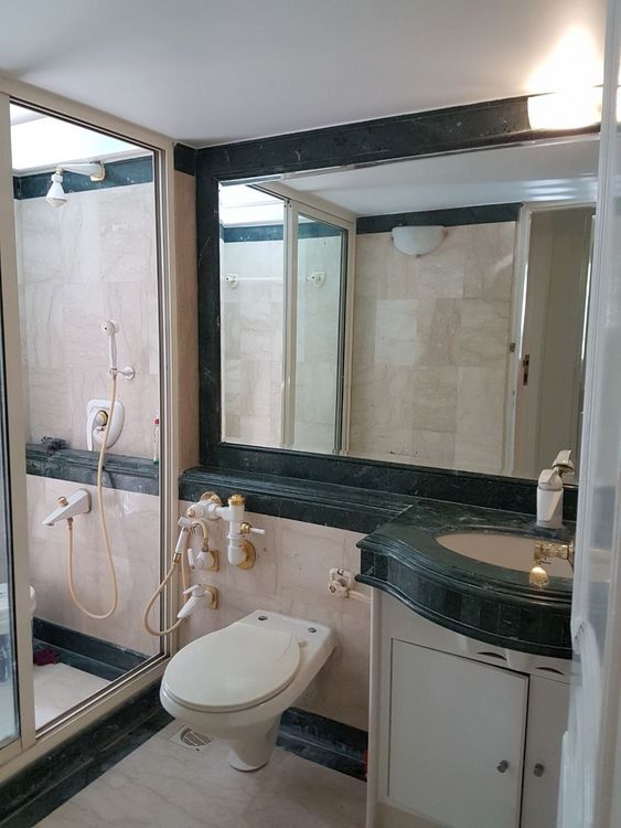 Bathroom 2 - Raheja Grande, Bandra West