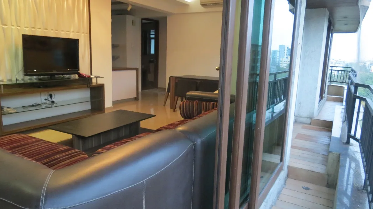 2 BHK Flats for Sale in Rizvi East Street, Santacruz East