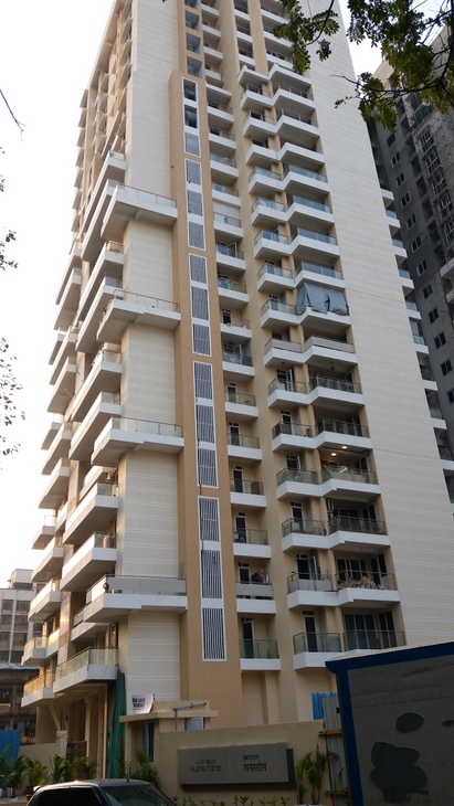 3 BHK Semi-Furnished in Hubtown Sunstone , Bandra East