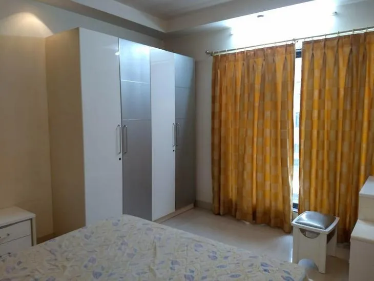2 BHK Flats on Rent in Krishna Regency, Santacruz East