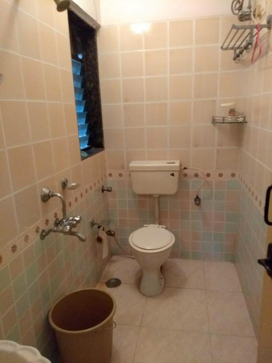 Master Bathroom - Krishna Regency, Santacruz East