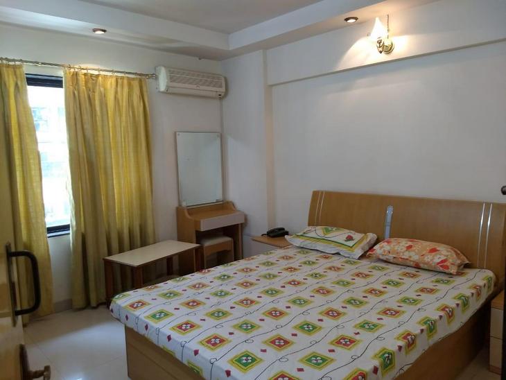 Master Bedroom - Krishna Regency, Santacruz East